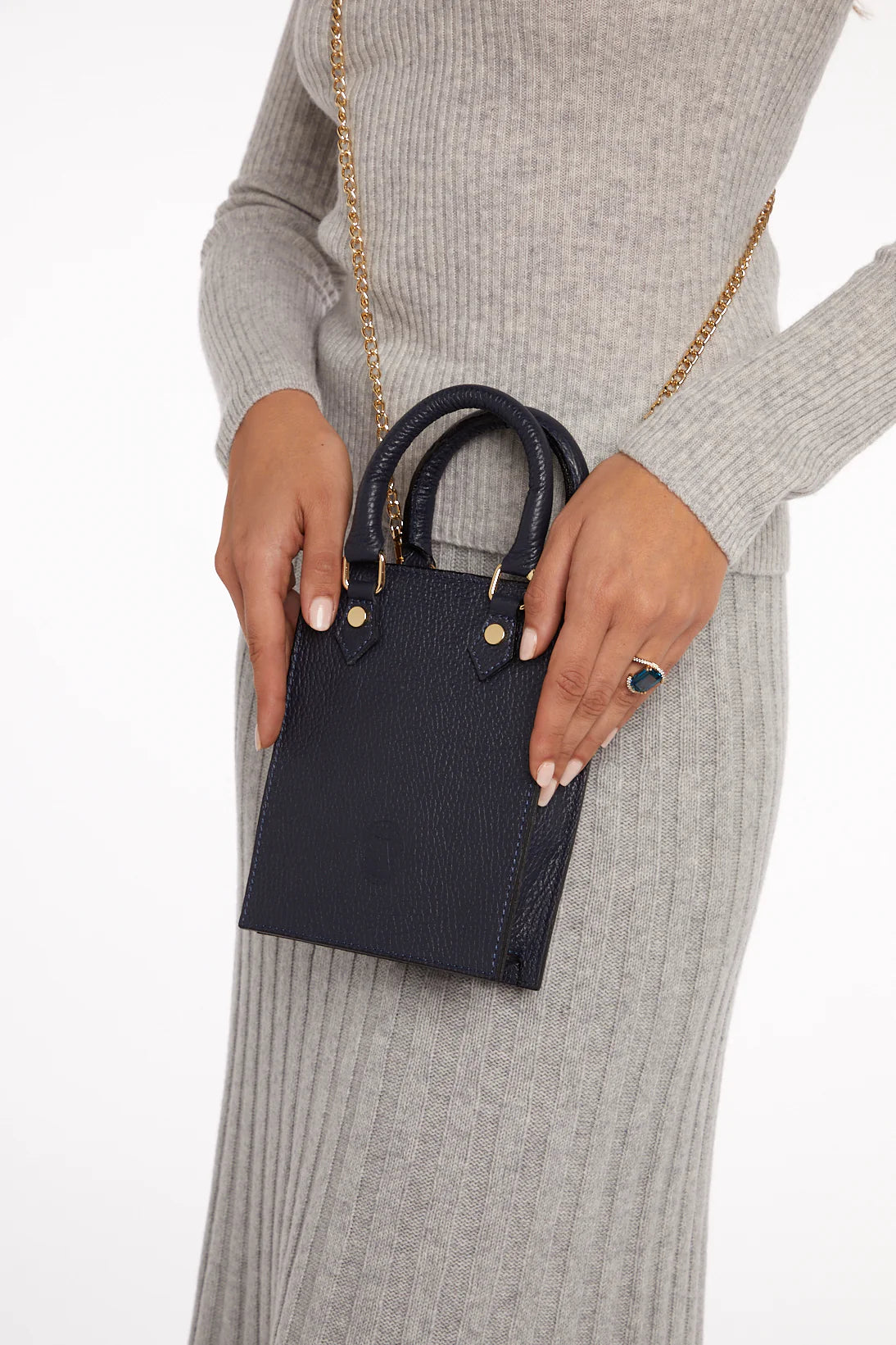 SAC SEAU EN CUIR ORIGINAL
